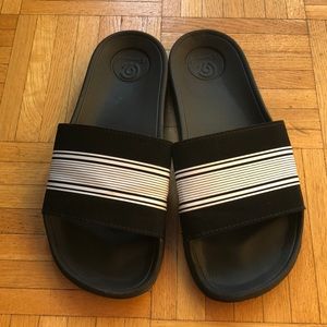 SPORTY CHAMPION SLIDES